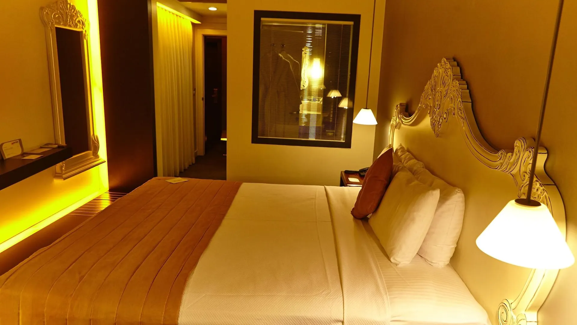 Hotel Beyond İzmir 4*,  Törökország