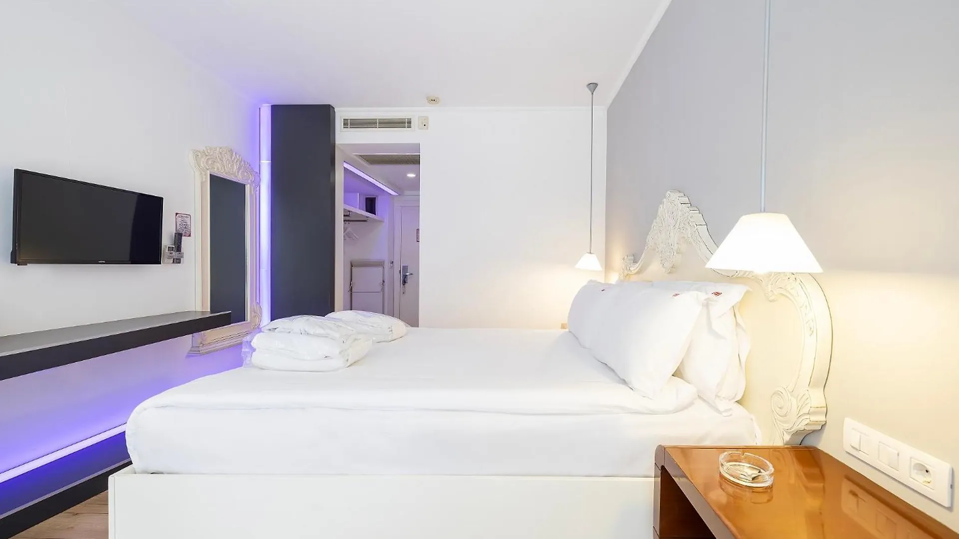 ****  Hotel Beyond İzmir Törökország